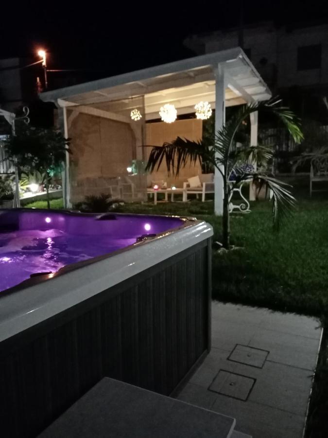 B&B Villa Antonio Loreto 아그로폴리 외부 사진