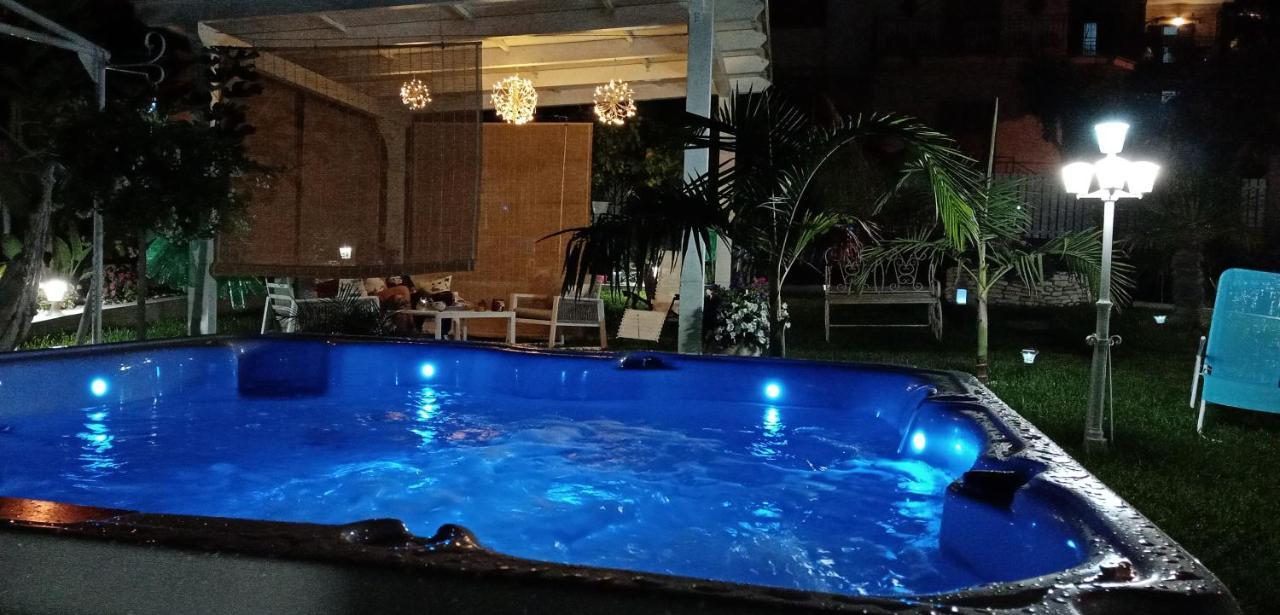 B&B Villa Antonio Loreto 아그로폴리 외부 사진